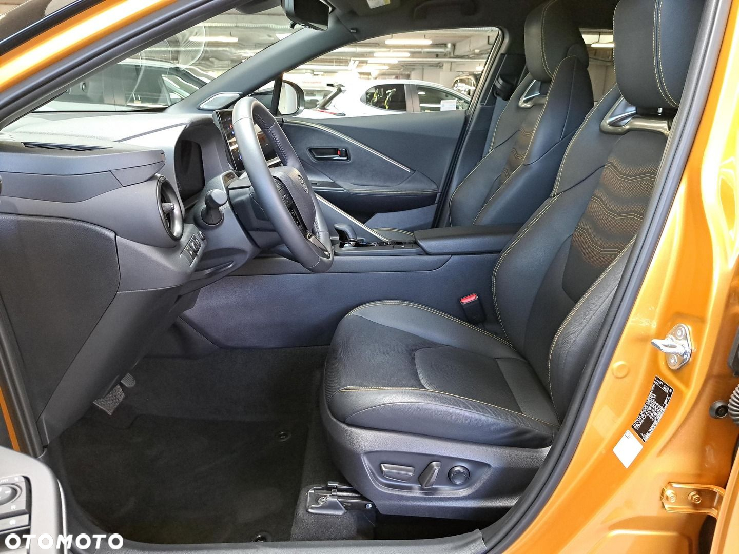 Toyota C-HR - 8