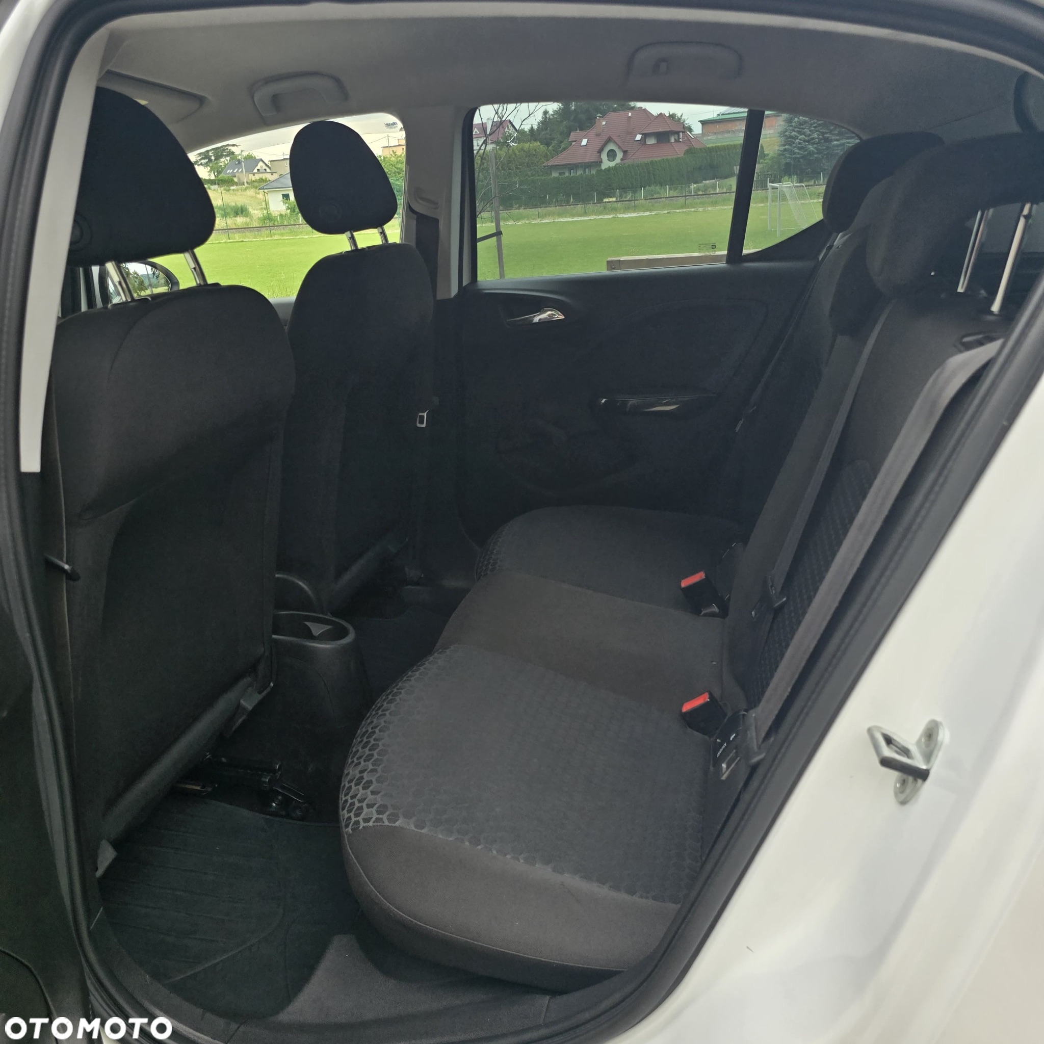 Opel Corsa 1.2 16V Enjoy - 17