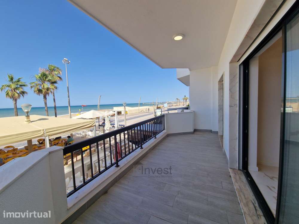 Apartamento T3 Primeira Linha da Praia, Garagem e Vista Mar - Quarteir - Grande imagem: 2/30