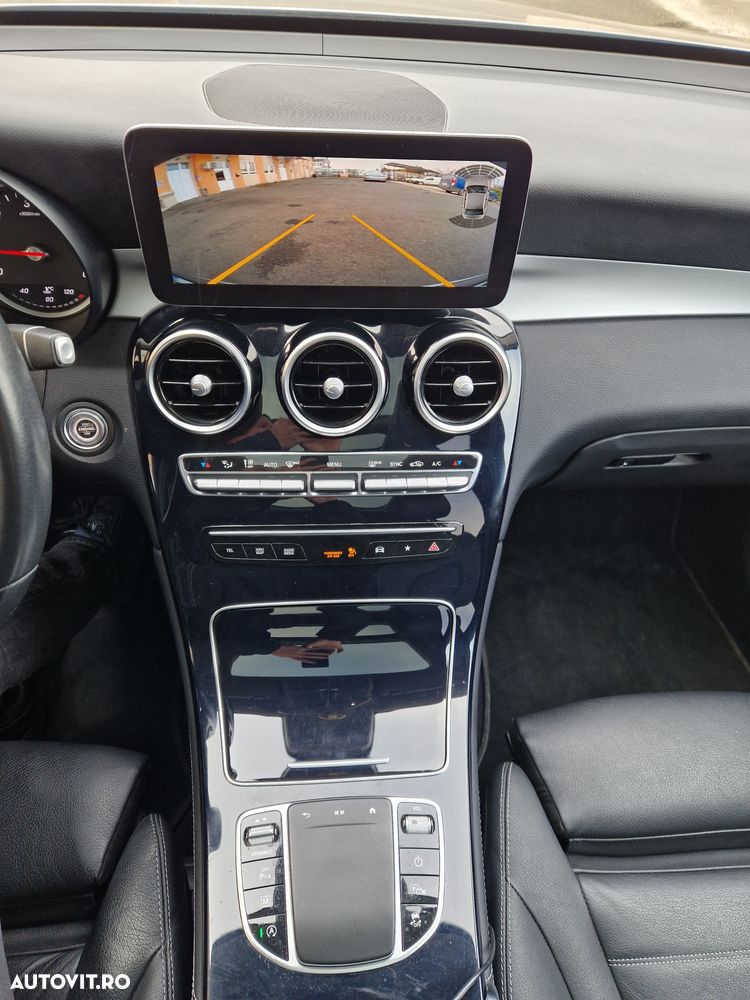 Mercedes-Benz GLC 220 d 4MATIC - 12