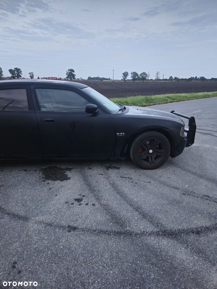 Dodge Charger - 4
