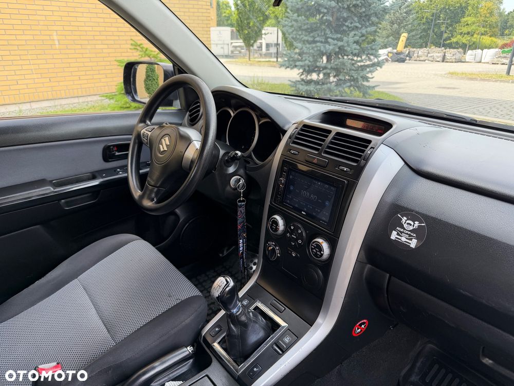 Suzuki Grand Vitara 1.9 DDiS Comfort - 20