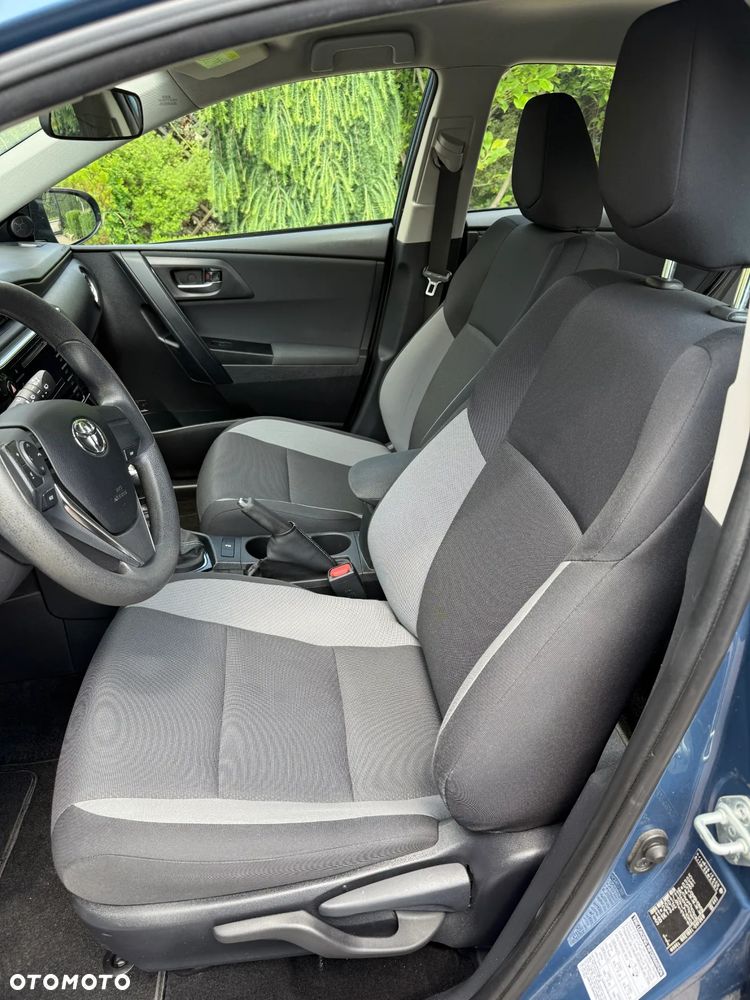 Toyota Auris 1.33 VVT-i Active - 9