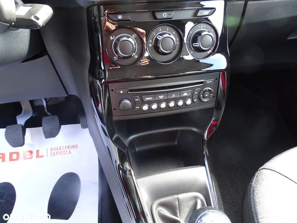 Citroën C3 1.6 BlueHDi Live S&S - 32