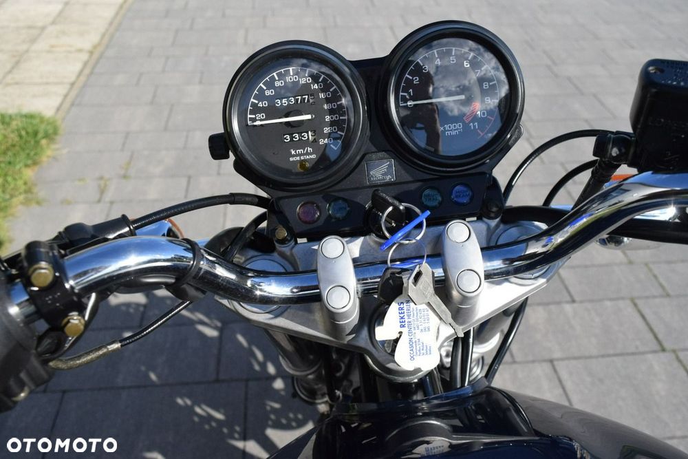Honda CB - 11