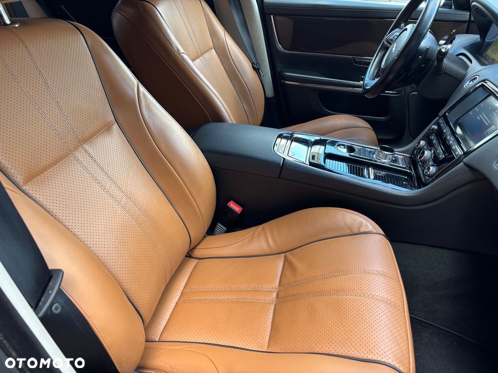 Jaguar XJ 3.0 V6 Langversion Portfolio - 16