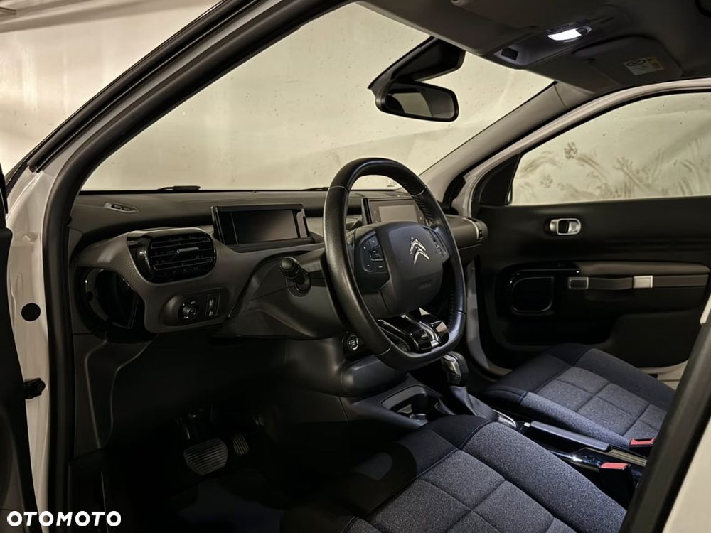 Citroën C4 PureTech 130 Stop&Start EAT8 SHINE - 12