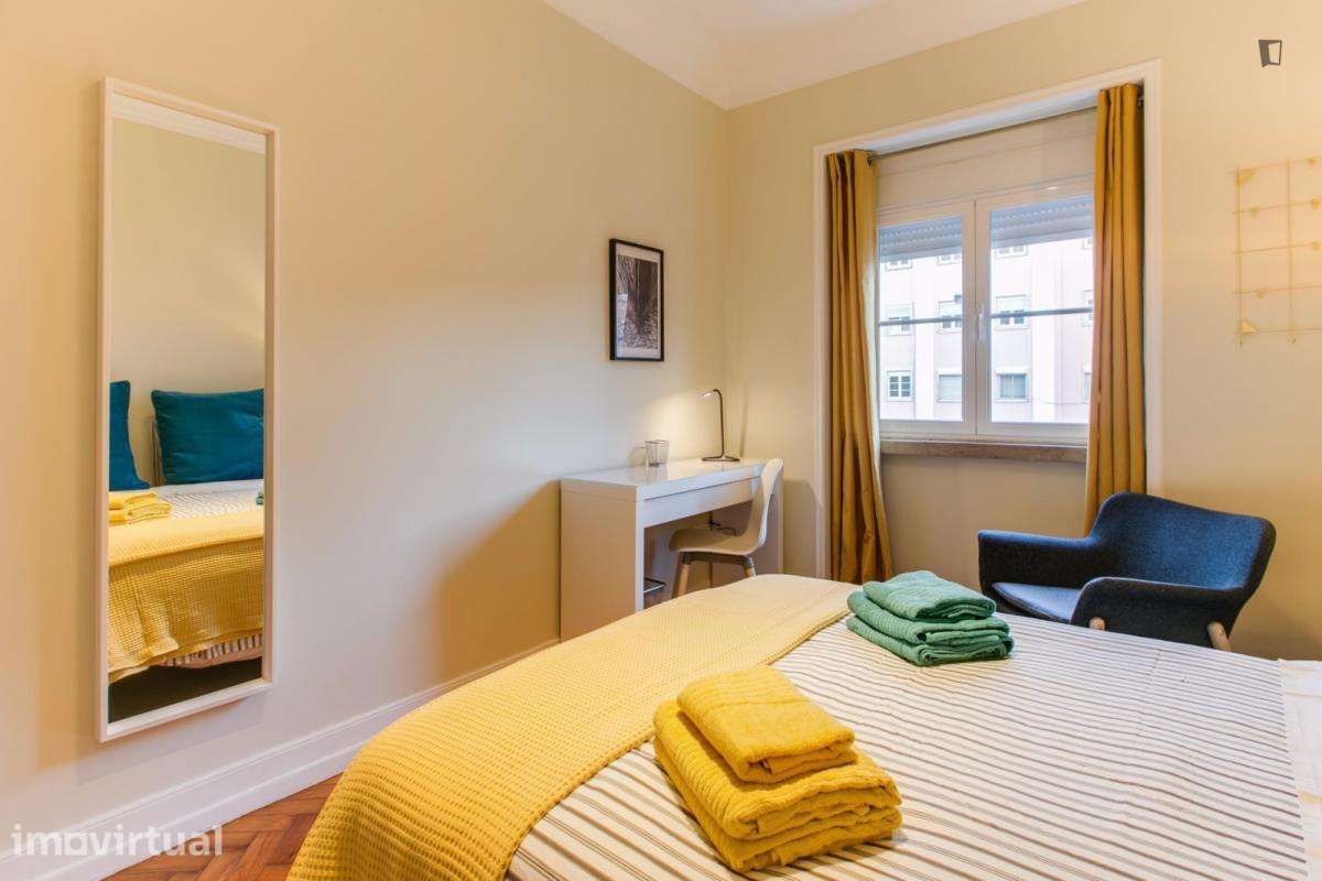 Quarto - localizado em Roma-Areeiro Lisbon - Grande imagem: 3/15