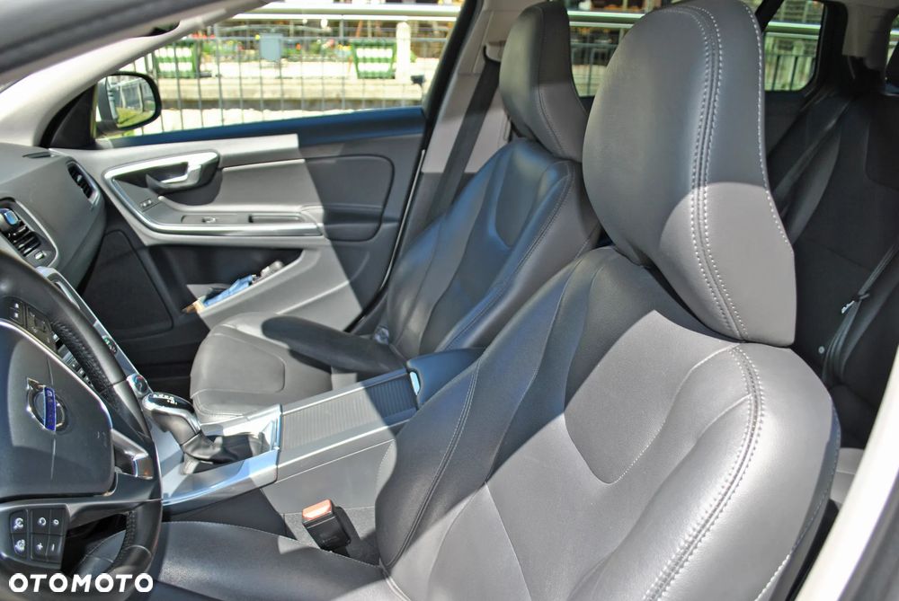 Volvo V60 - 11