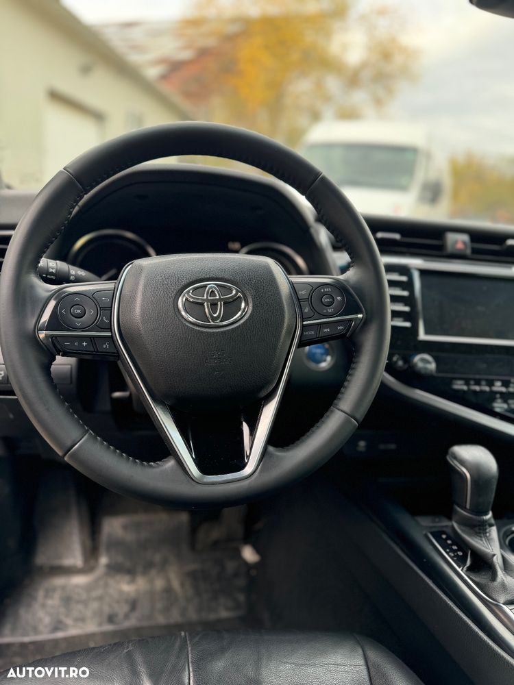 Toyota Camry Business Edition - 15