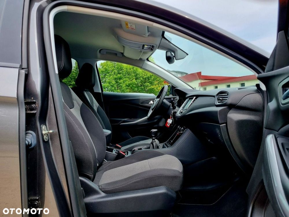 Opel Grandland X 1.2 T Enjoy S&S - 10