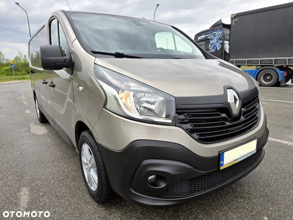 Renault Trafic - 2