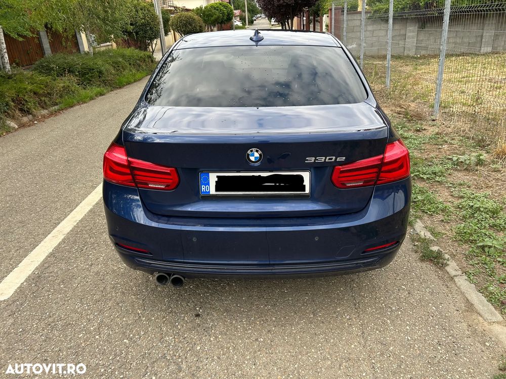 BMW Seria 3 330e iPerformance Sport Line - 2