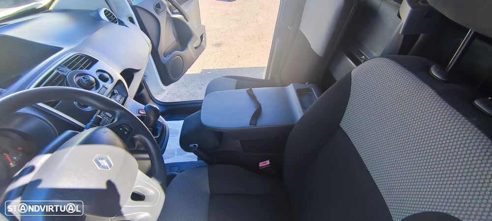 Renault KANGOO 1.5 DCI LONGA 3 LUG - 13