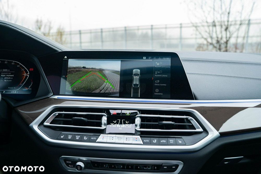 BMW X6 xDrive40i - 33