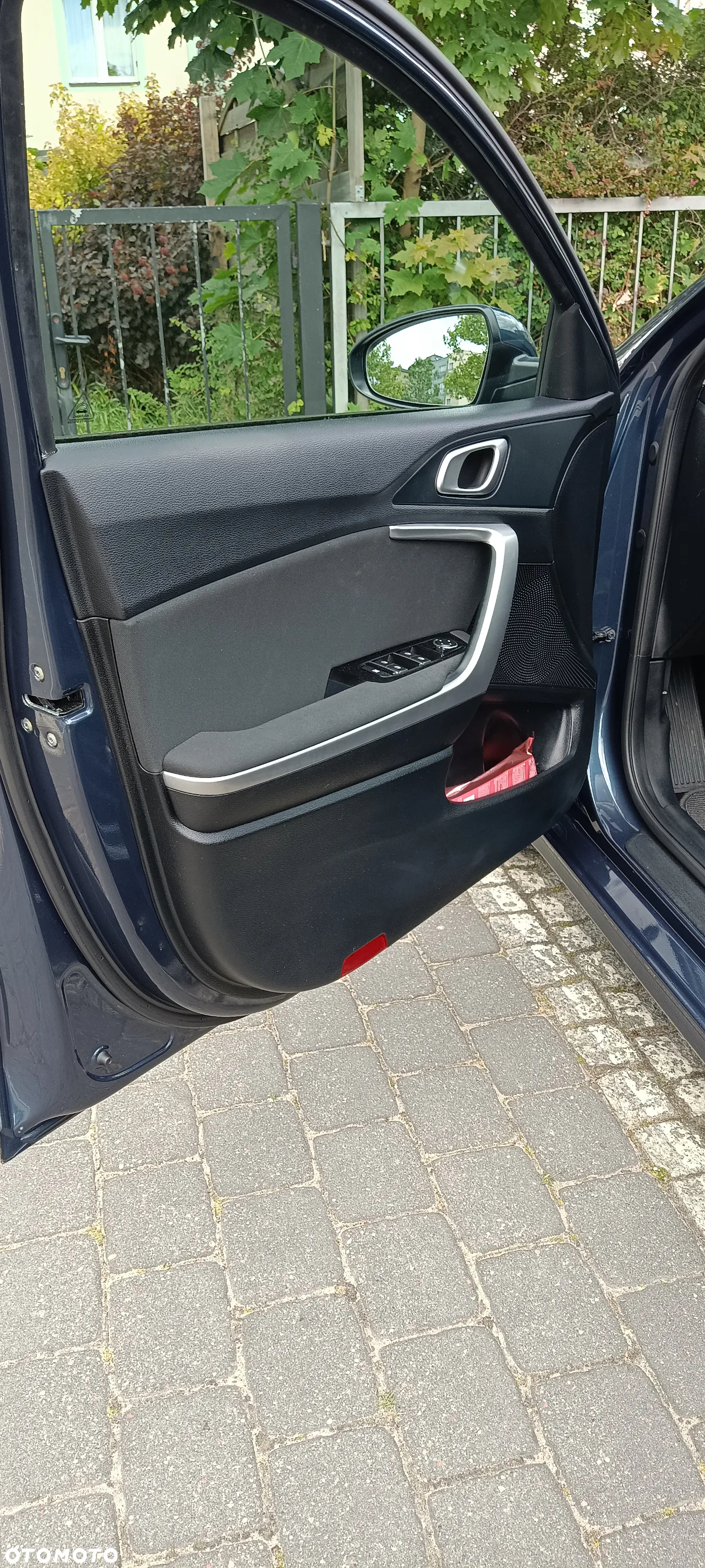 Kia Ceed - 11