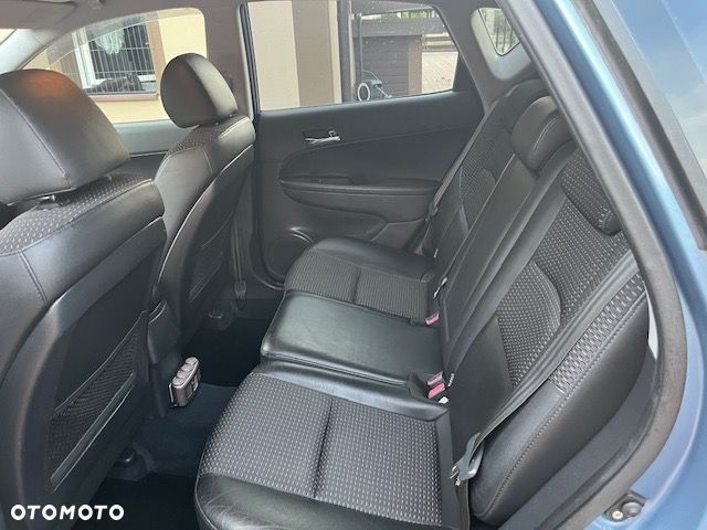 Hyundai i30 2.0 Premium - 13