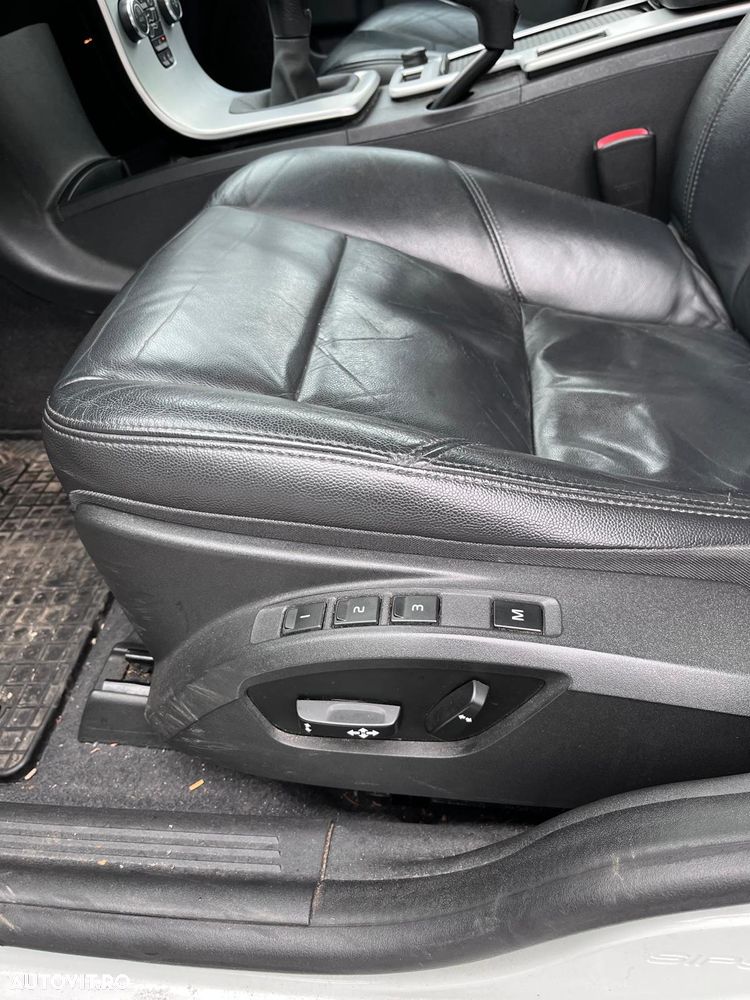 Volvo V50 D5 DPF - 12