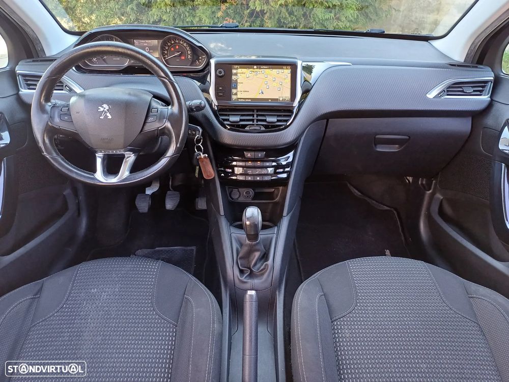 Peugeot 208 1.6 BlueHDi Style - 19