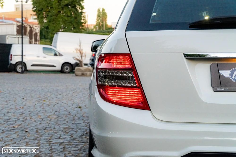 Mercedes-Benz C 250 - 13