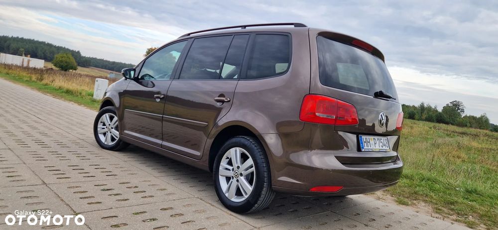 Volkswagen Touran 2.0 TDI DPF BlueMotion Technology DSG MATCH - 18