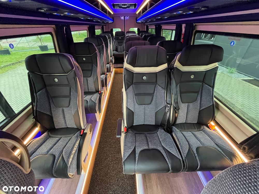 Mercedes-Benz Sprinter 519 - 13
