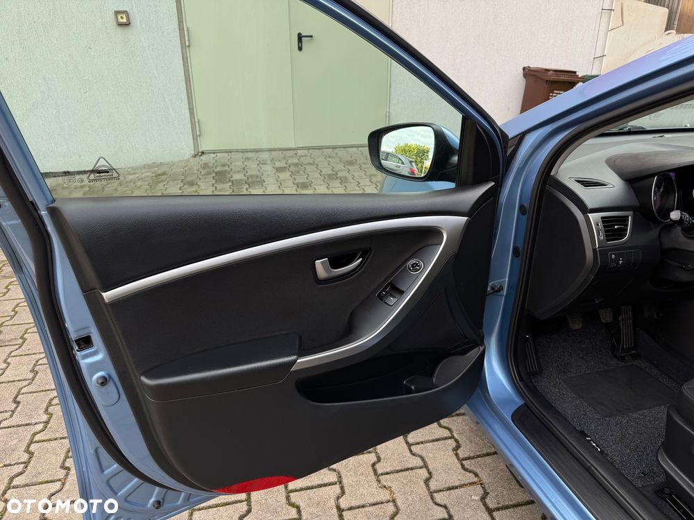 Hyundai i30 - 32