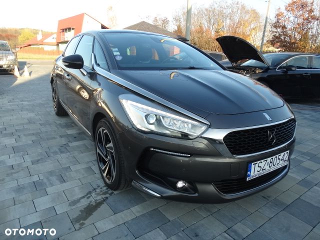 DS Automobiles DS 5