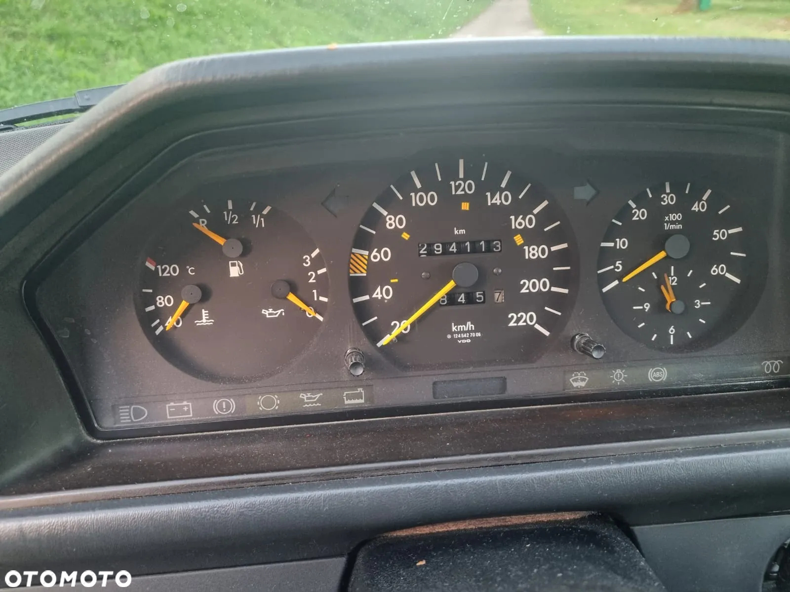 Mercedes-Benz W124 (1984-1993) - 11