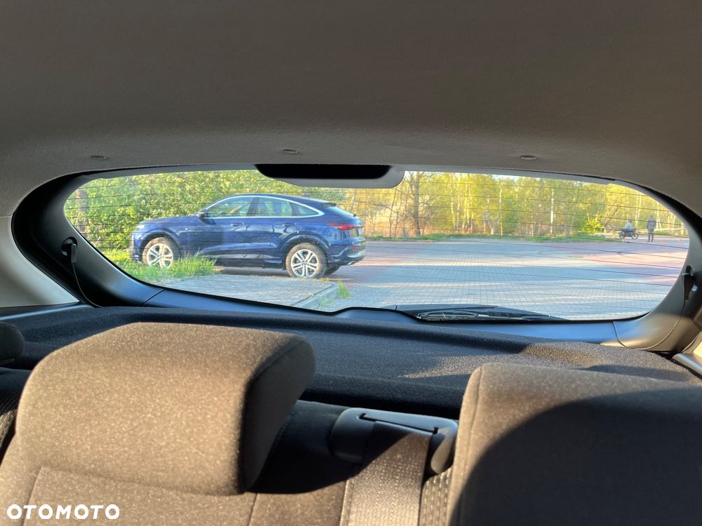 Mazda 3 1.6 CD Exclusive + - 22