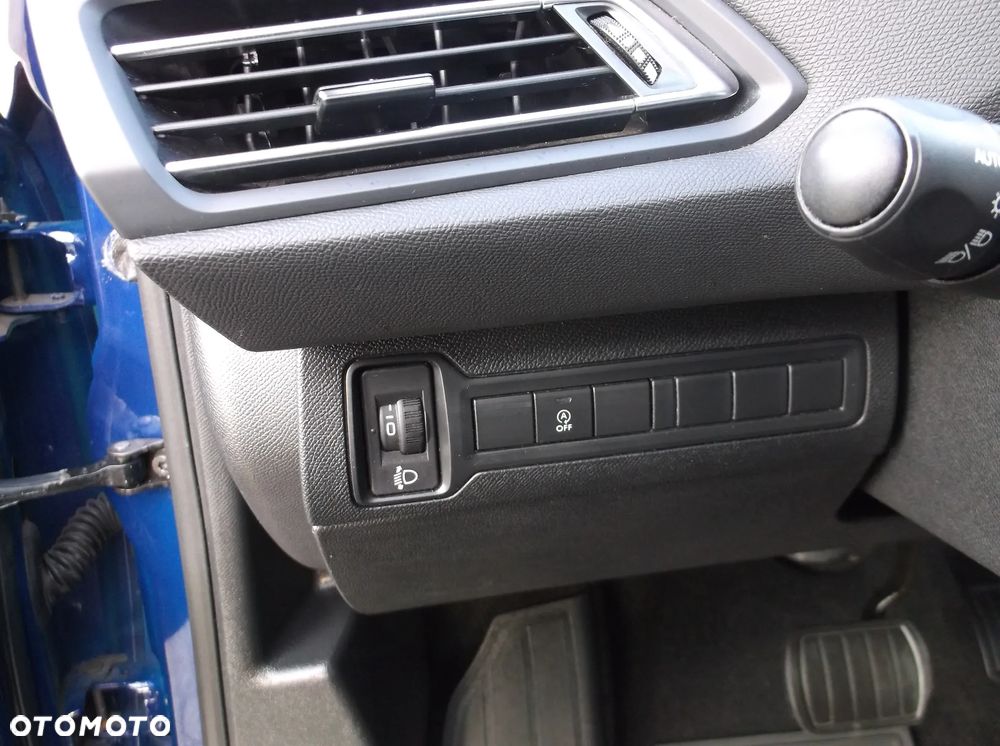 Peugeot 308 PureTech 130 GPF EAT8 Black Edition - 18