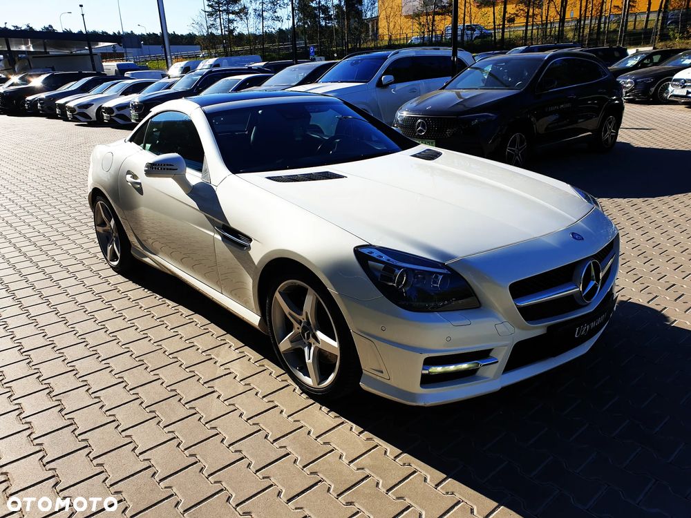 Mercedes-Benz SLK 250 (BlueEFFICIENCY) 7G-TRONIC - 25