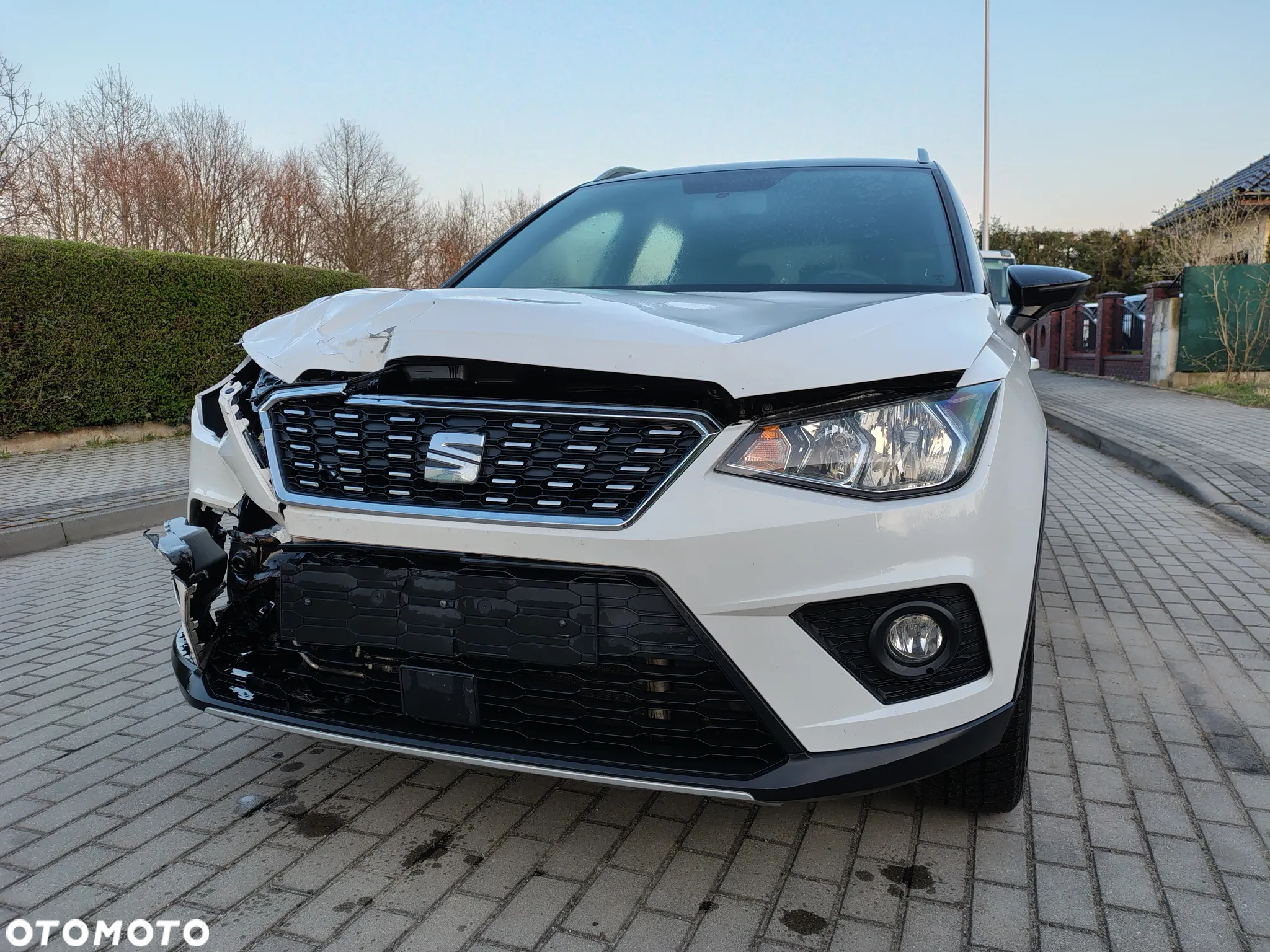 Seat Arona 1.0 TGI Black Edition - 2