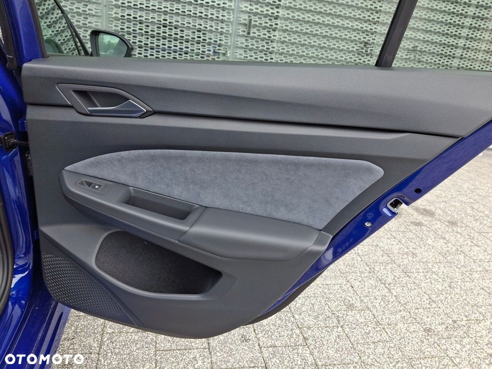 Volkswagen Golf Variant 2.0 TSI 4Motion R - 19