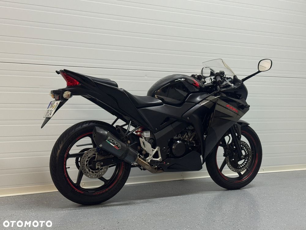 Honda CBR - 3