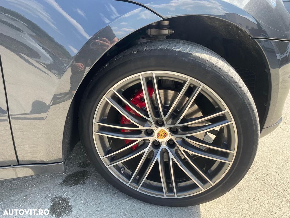 Porsche Macan - 8