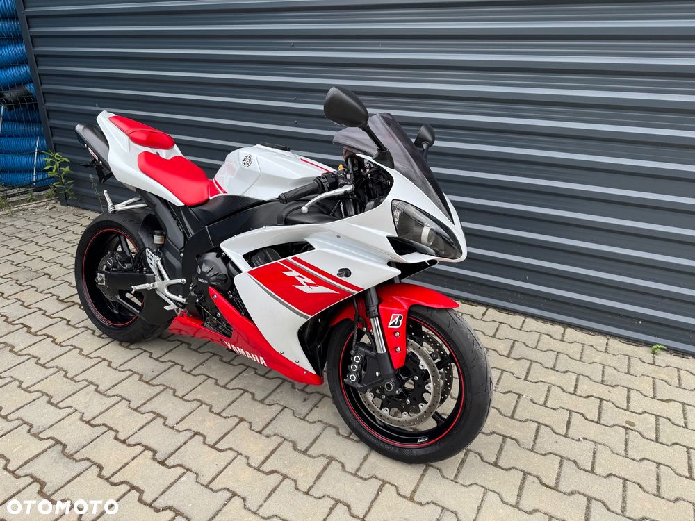 Yamaha R1