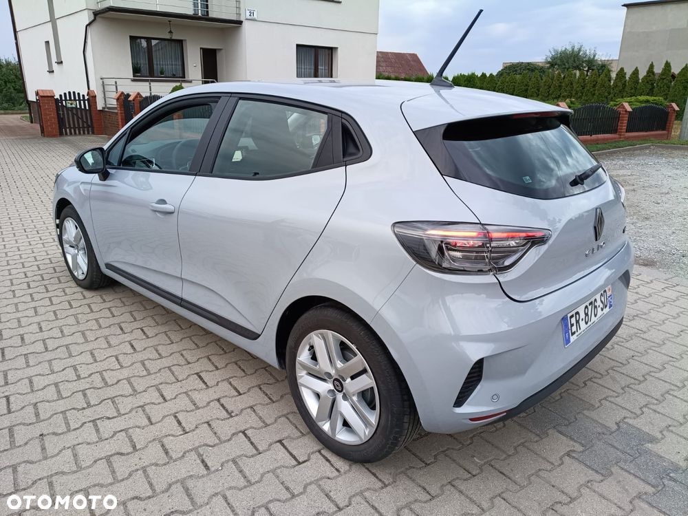 Renault Clio - 7