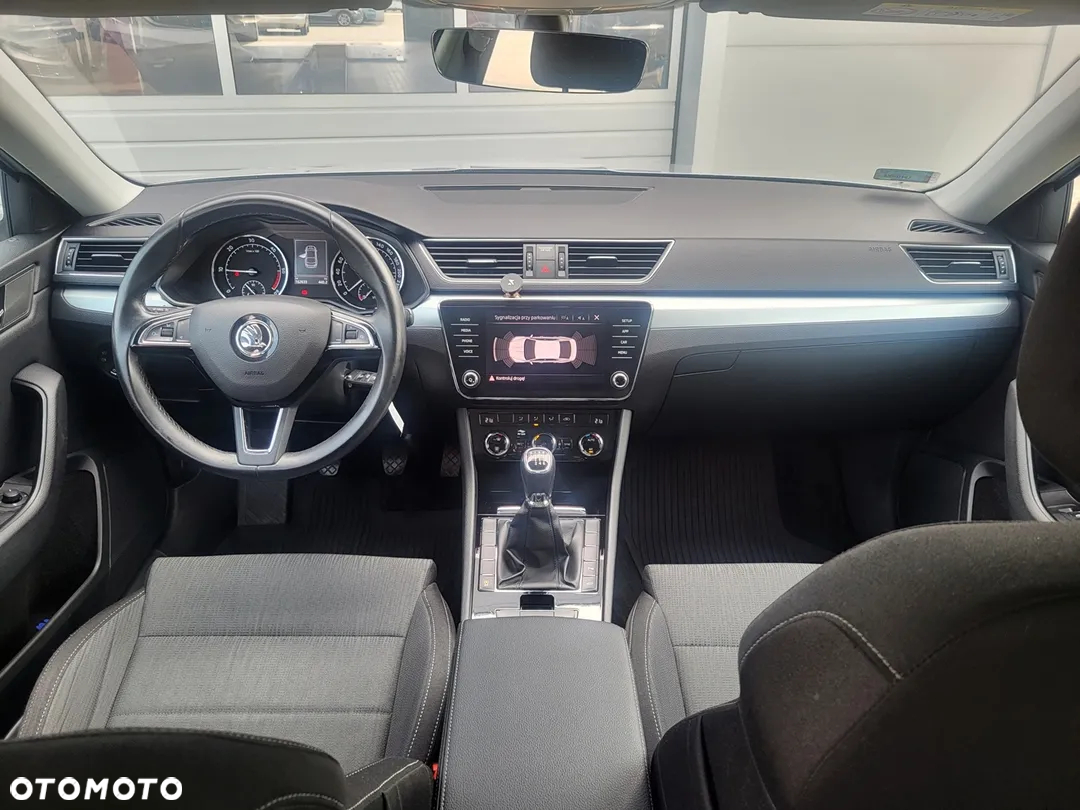 Skoda Superb 2.0 TDI Ambition - 12