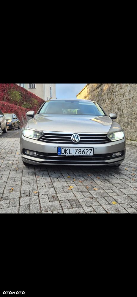 Volkswagen Passat - 9