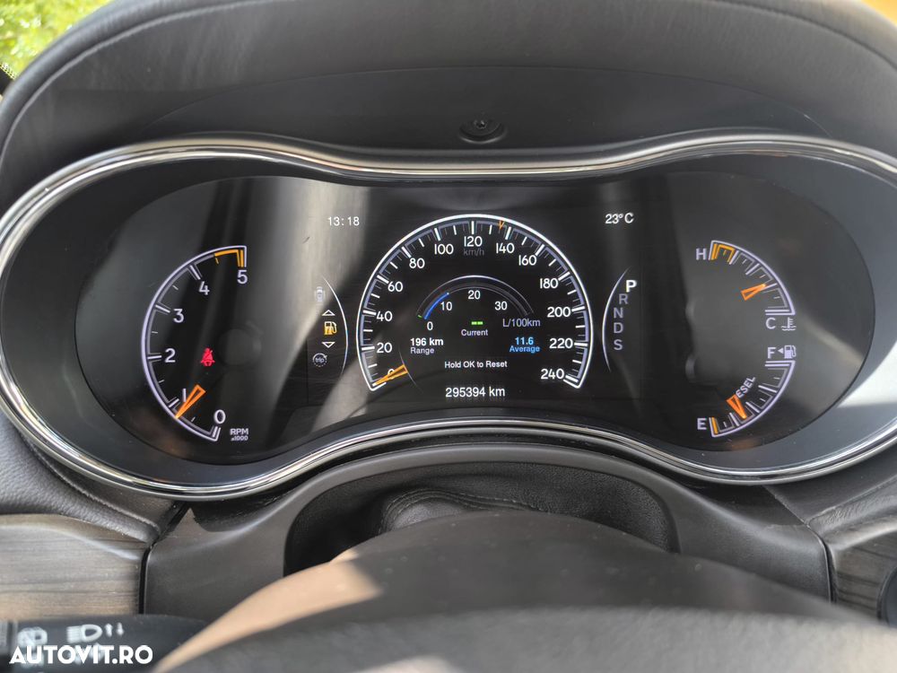 Jeep Grand Cherokee - 13