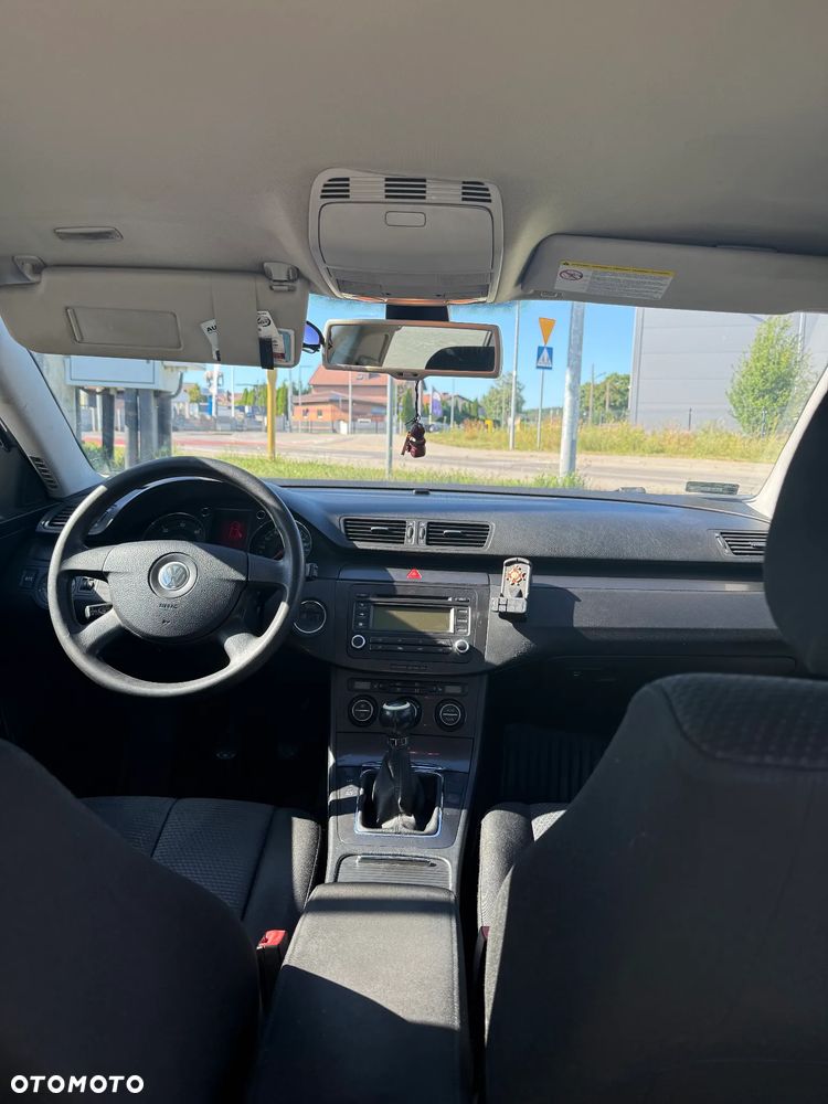 Volkswagen Passat 1.9 TDI Trendline - 11