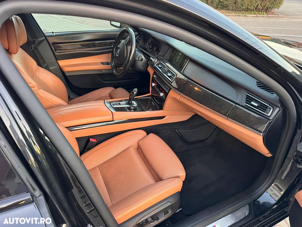 BMW Seria 7 740i Aut. - 4