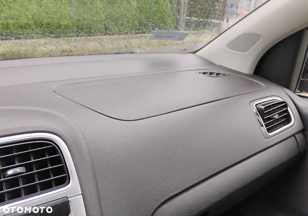 Volkswagen Polo - 17