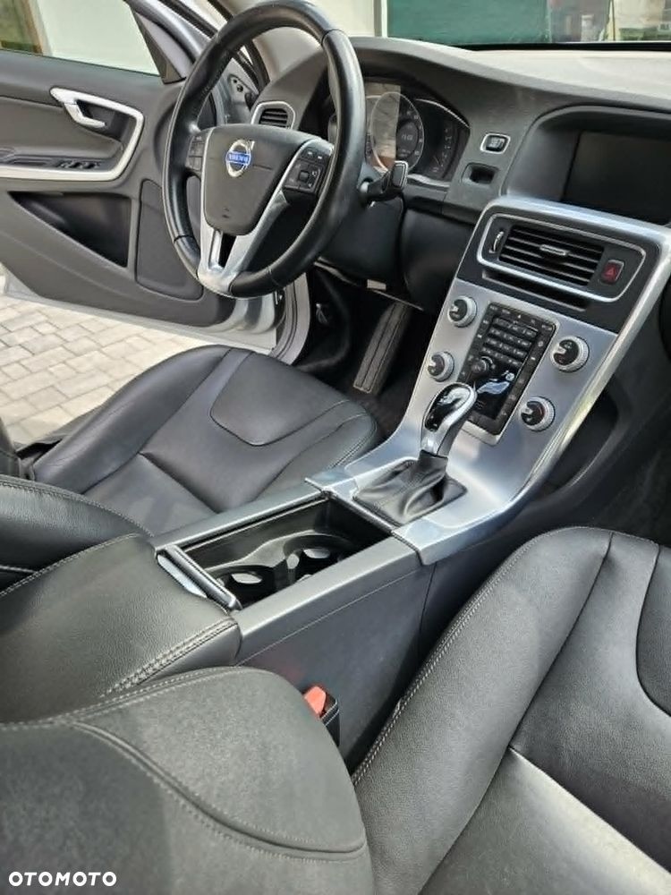 Volvo S60 T5 Powershift - 19
