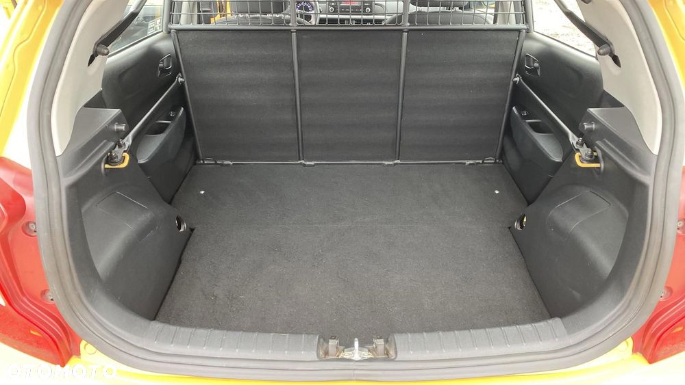 Kia Picanto 1.0 M - 12