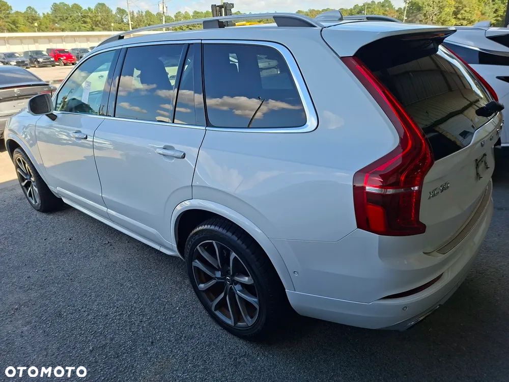 Volvo XC 90 - 18