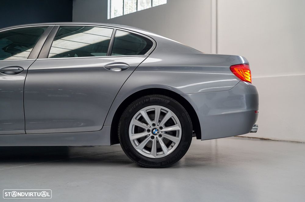BMW 520 d EfficientDynamics - 17