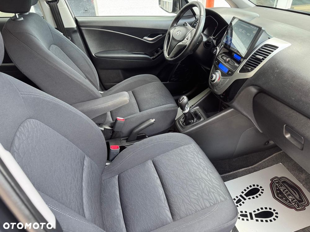 Hyundai ix20 - 35