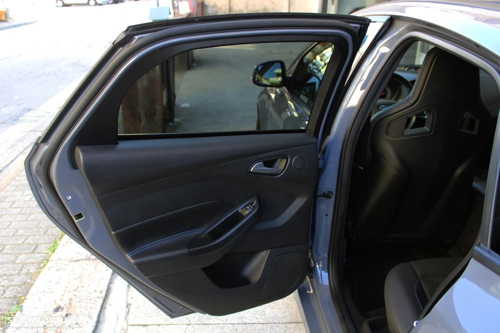 Ford Focus 2.3 EcoBoost S&S 4WD RS - 24